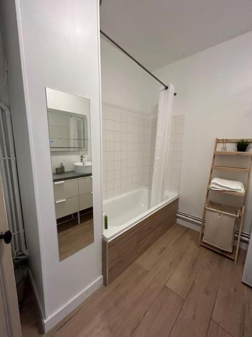 Le For'Home Arles Bagian luar foto
