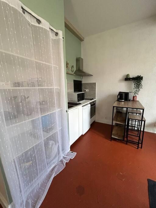 Le For'Home Arles Bagian luar foto